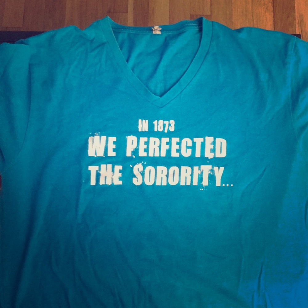 Delta Gamma V Neck